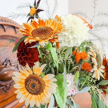 Foxglove Suite At The Wildflower Inn 골드비치 외부 사진